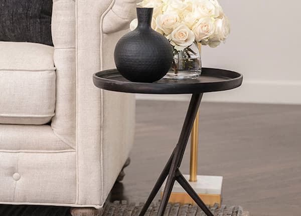 15 Easy Accent Table Decor Ideas